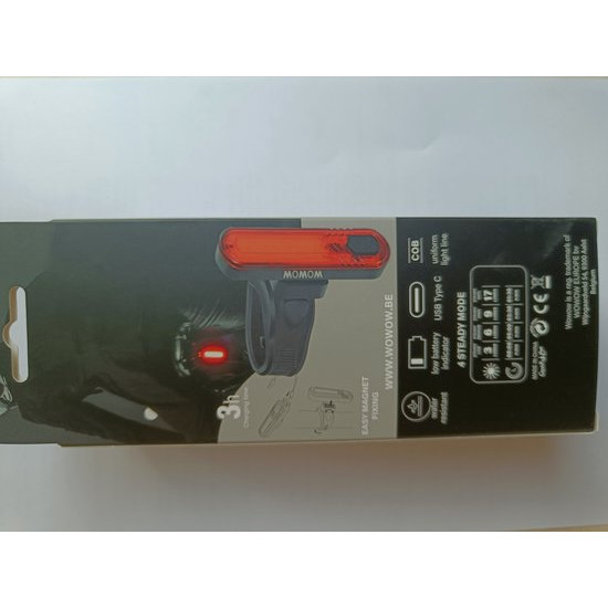 Lumared by WOWOW - Achterlicht met batterijindicator - Usb oplaadbaar Lumared by WOWOW - Achterlicht met batterijindicator - Usb oplaadbaar
