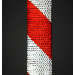 Reflecterende Tape klasse I: 1 x rood/witte rol (5cm x 300cm) Reflecterende Tape klasse I: 1 x rood/witte rol (5cm x 300cm)